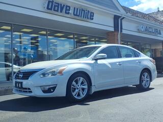 2015 Nissan Altima for sale in Sylvania OH
