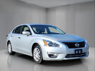 2015 Nissan Altima for sale in Grand Rapids MI