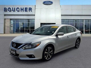 2017 Nissan Altima for sale in Janesville WI