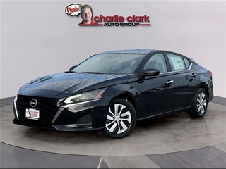 2025 Nissan Altima