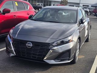 2025 Nissan Altima