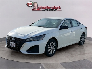2025 Nissan Altima