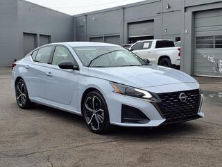 2023 Nissan Altima for sale in Oak Park MI