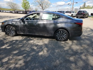 2025 Nissan Altima