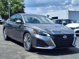 2025 Nissan Altima
