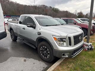 2017 Nissan Titan