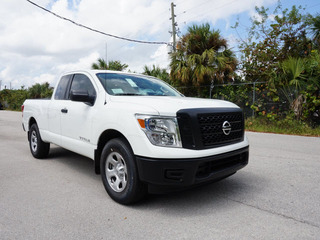 2017 Nissan Titan