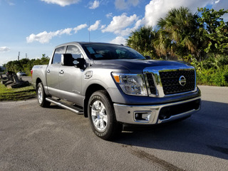 2017 Nissan Titan