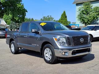 2019 Nissan Titan