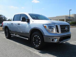 2019 Nissan Titan