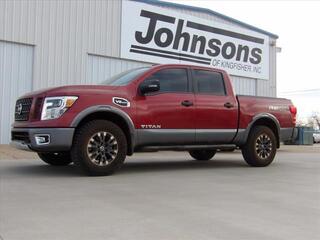2017 Nissan Titan