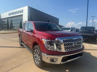 2018 Nissan Titan