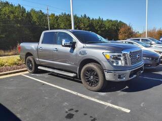 2017 Nissan Titan