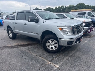 2018 Nissan Titan