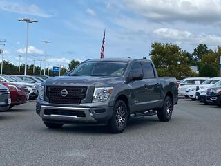 2023 Nissan Titan