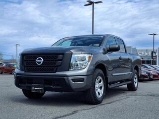 2022 Nissan Titan