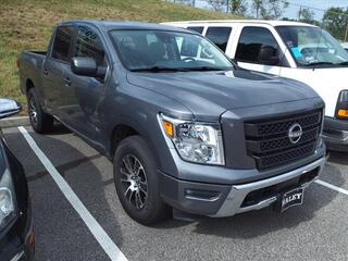 2023 Nissan Titan