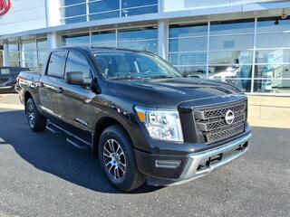 2023 Nissan Titan