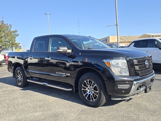 2020 Nissan Titan