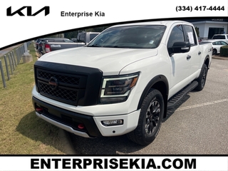 2021 Nissan Titan