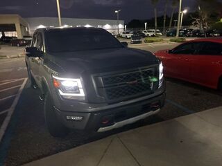 2022 Nissan Titan