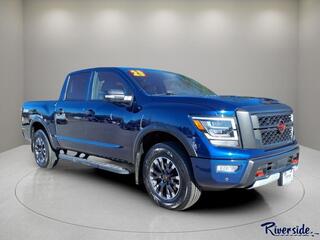 2023 Nissan Titan
