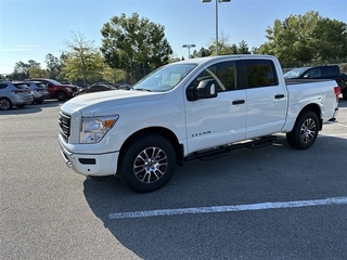 2024 Nissan Titan