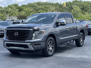 2024 Nissan Titan