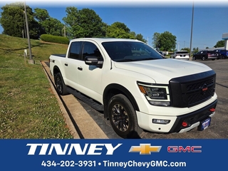 2021 Nissan Titan