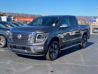 2021 Nissan Titan