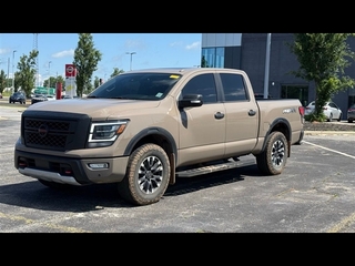 2021 Nissan Titan