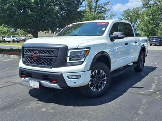 2024 Nissan Titan
