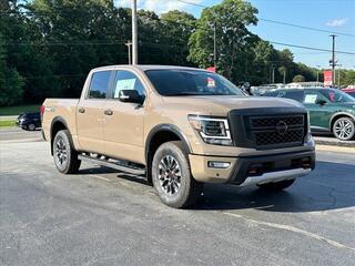 2024 Nissan Titan