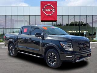 2023 Nissan Titan