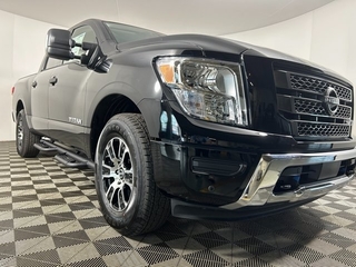 2024 Nissan Titan for sale in Lyndhurst NJ