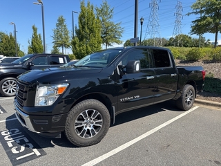 2020 Nissan Titan