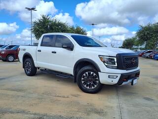 2023 Nissan Titan