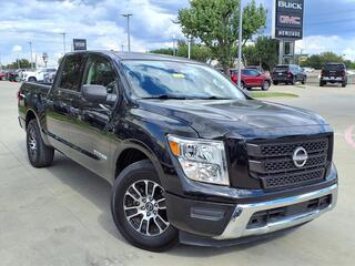 2023 Nissan Titan