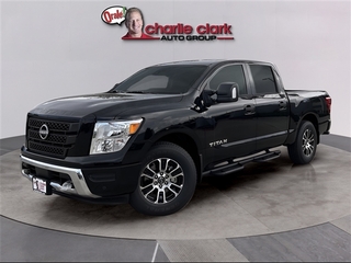 2024 Nissan Titan