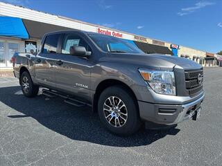 2024 Nissan Titan for sale in Independence MO