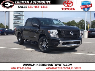 2022 Nissan Titan