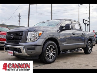 2023 Nissan Titan