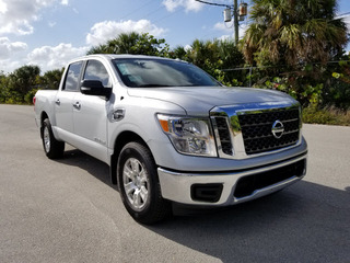 2017 Nissan Titan