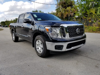 2017 Nissan Titan