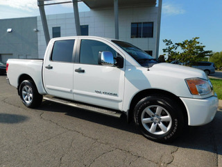 2013 Nissan Titan for sale in Clarksville TN