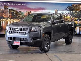 2025 Nissan Frontier