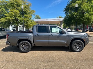 2025 Nissan Frontier