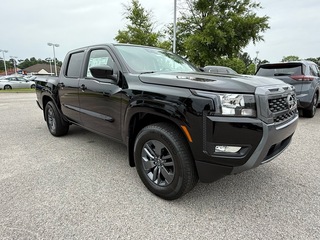 2025 Nissan Frontier