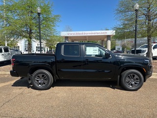 2025 Nissan Frontier