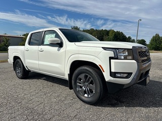 2025 Nissan Frontier for sale in Independence MO